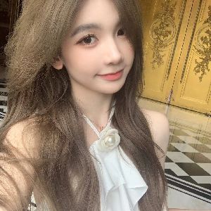 陪玩妹子小西瓜最初呢的照片1