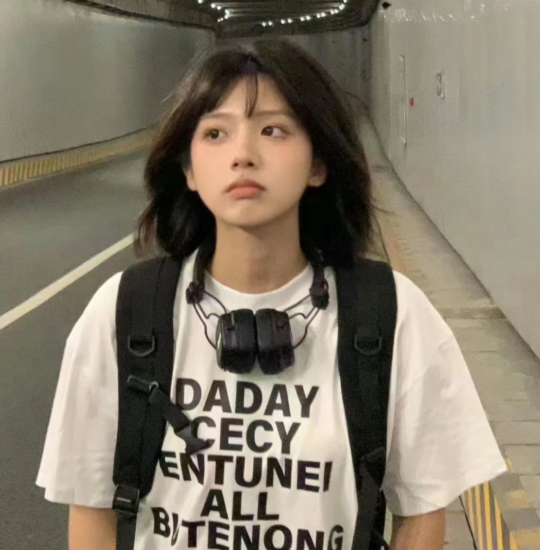 陪玩妹子叮咚的照片1