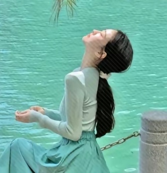 春朝ଘଓ-电竞师