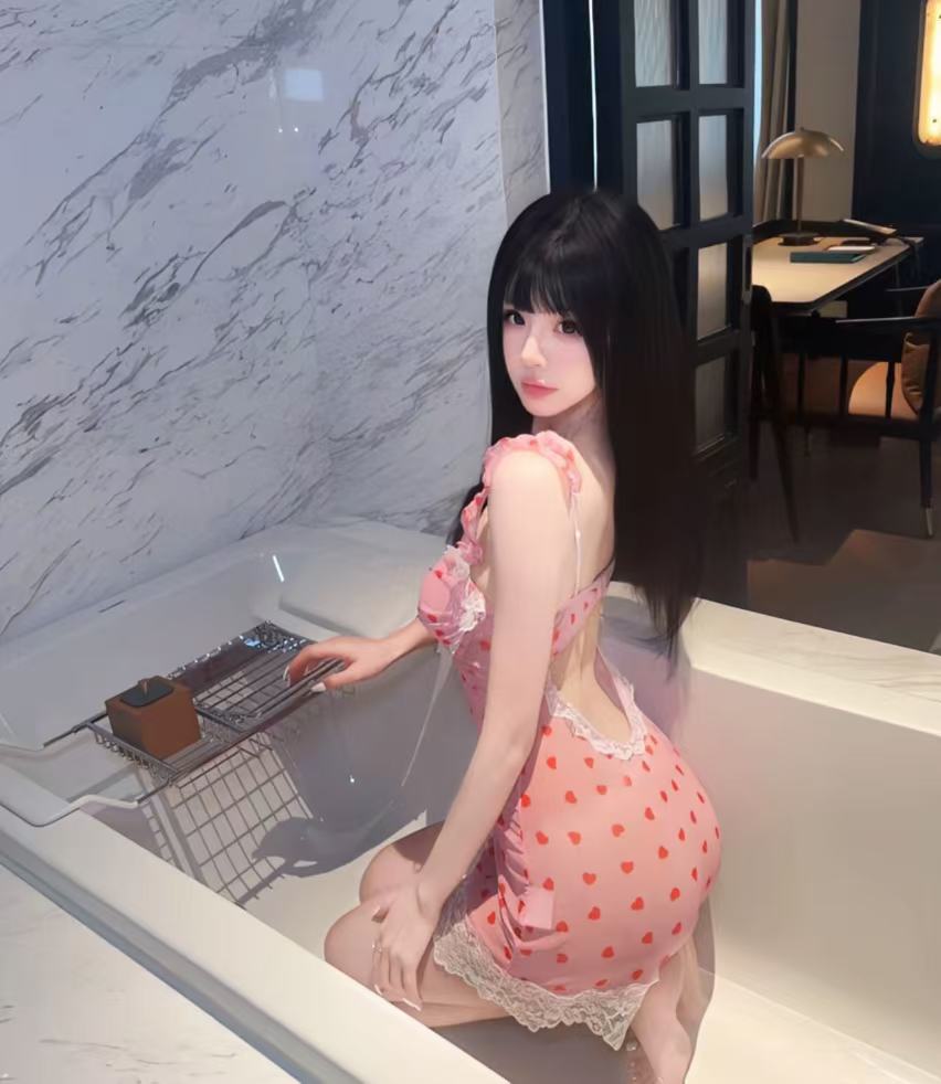 陪玩妹子皇帝冬的照片1