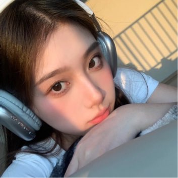 陪玩妹子ⱱᶤp闪闪੭饼干的照片1