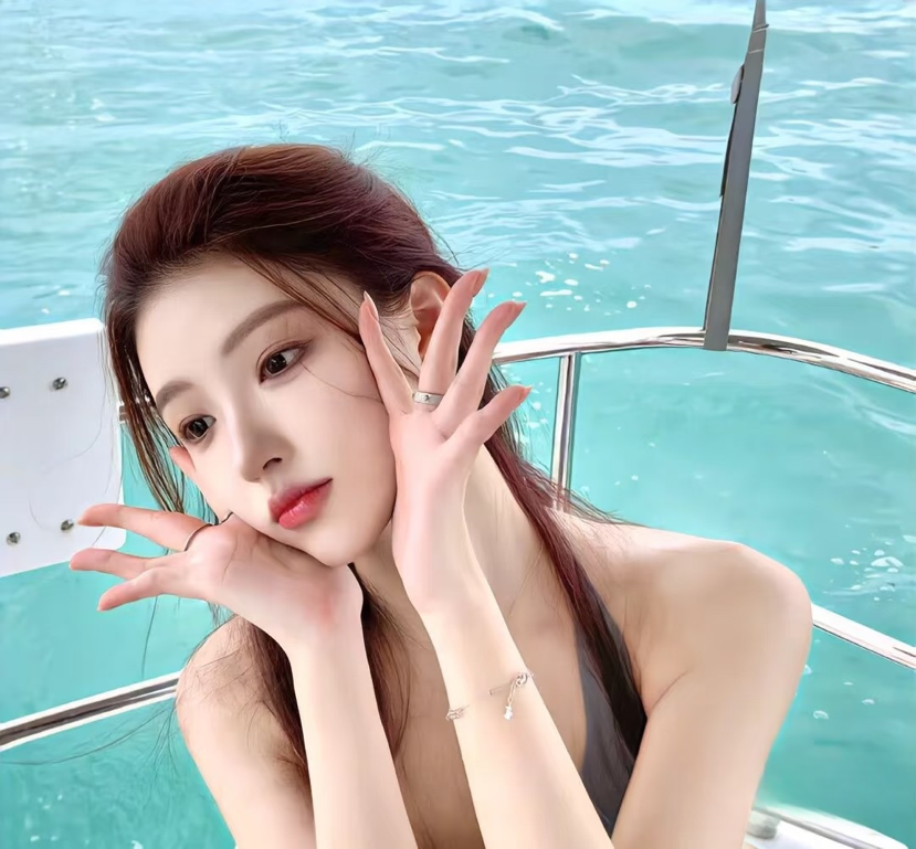 陪玩妹子予轻的照片1