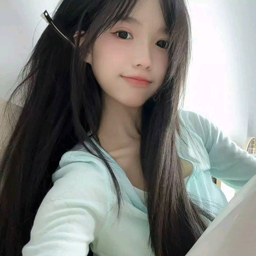 陪玩妹子窝系小妤ฅ՞的照片1