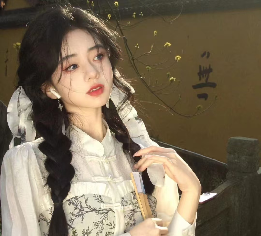 陪玩妹子時倾的照片1