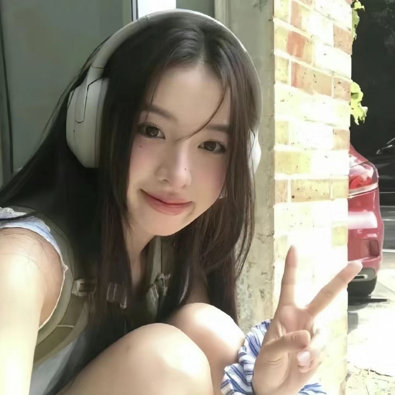 陪玩妹子月辞（暗区突围）的照片1
