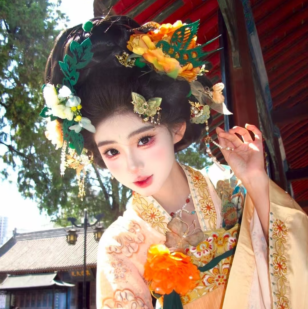 陪玩妹子奶油桃子7072的照片1