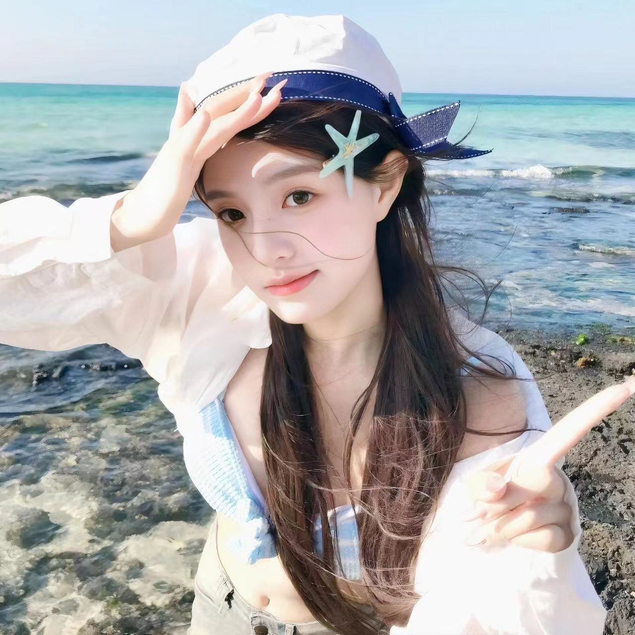陪玩妹子半拉的照片1