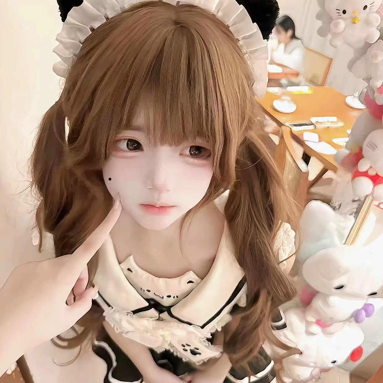 陪玩妹子卖萌被拳补的照片1