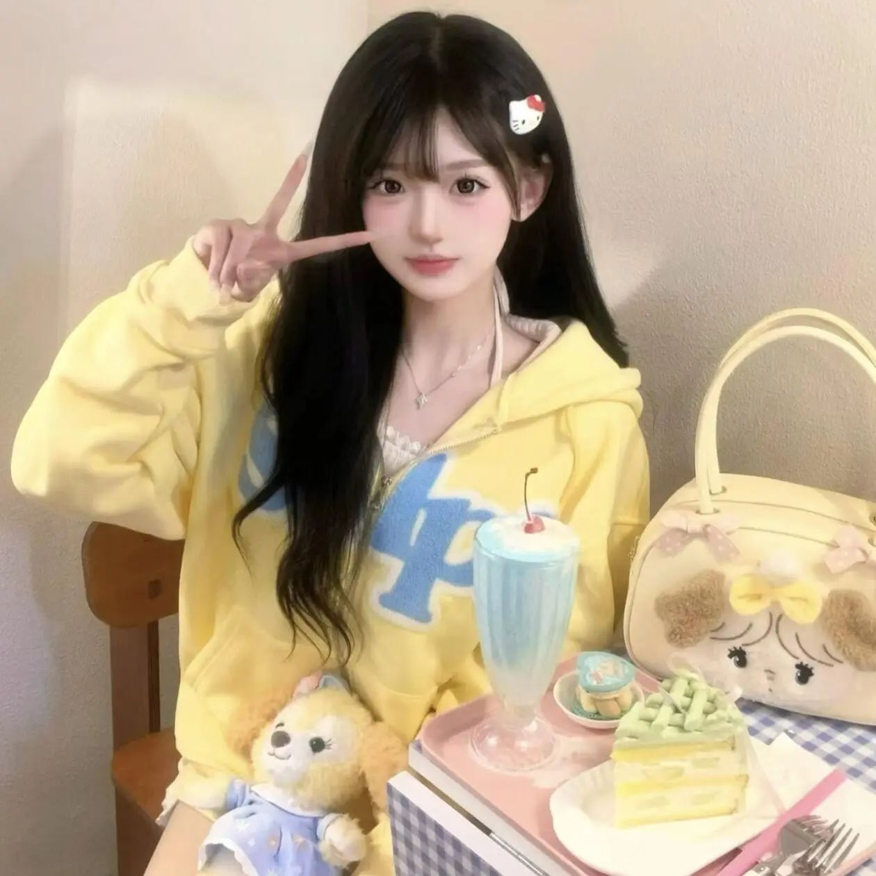 陪玩妹子莹宝儿的照片1
