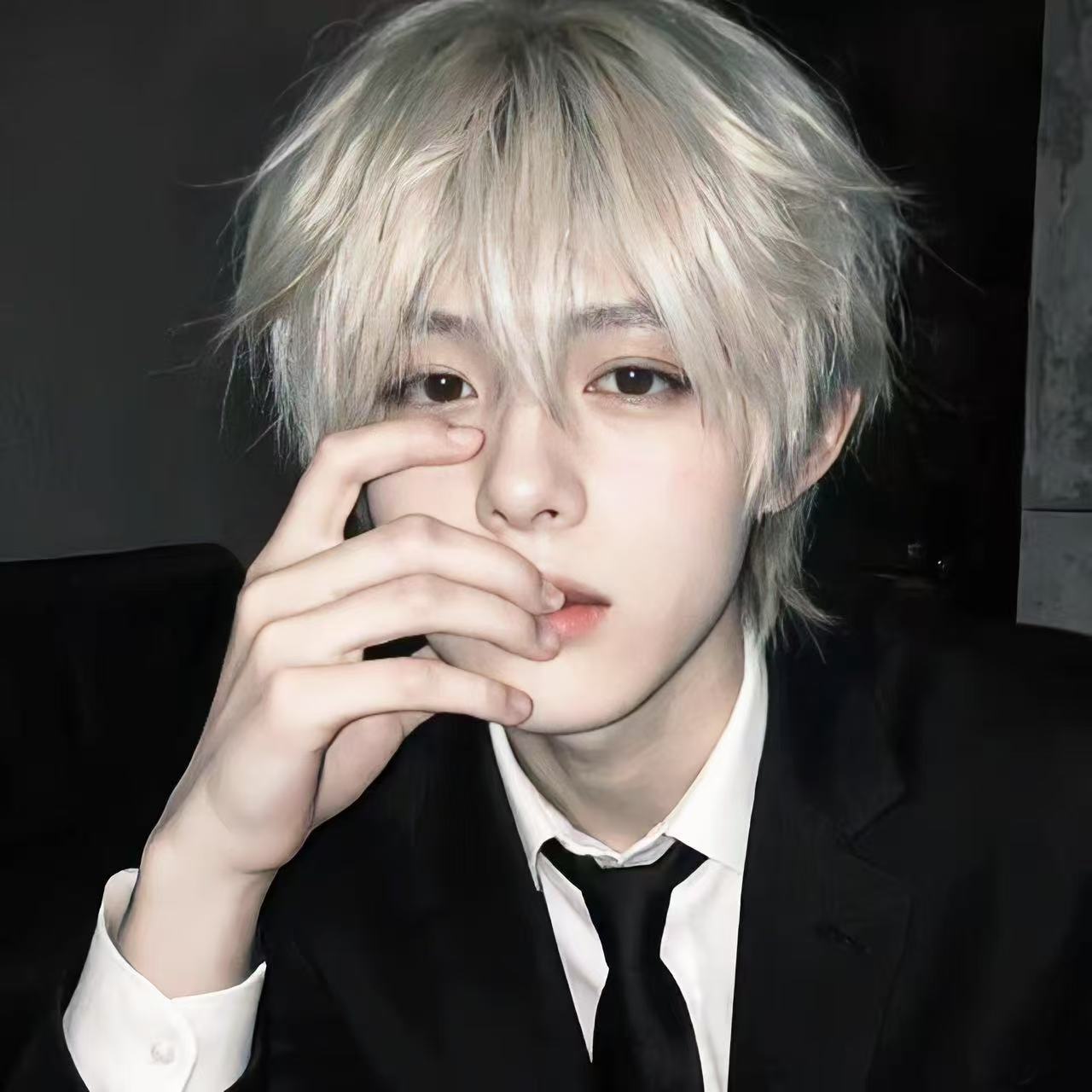 热门推荐凌苍-八月