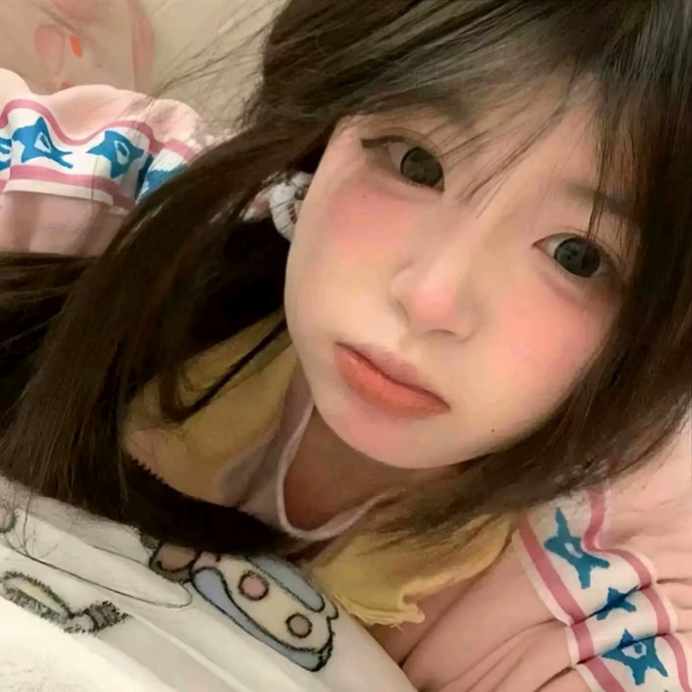 陪玩妹子爱吃板栗的照片1