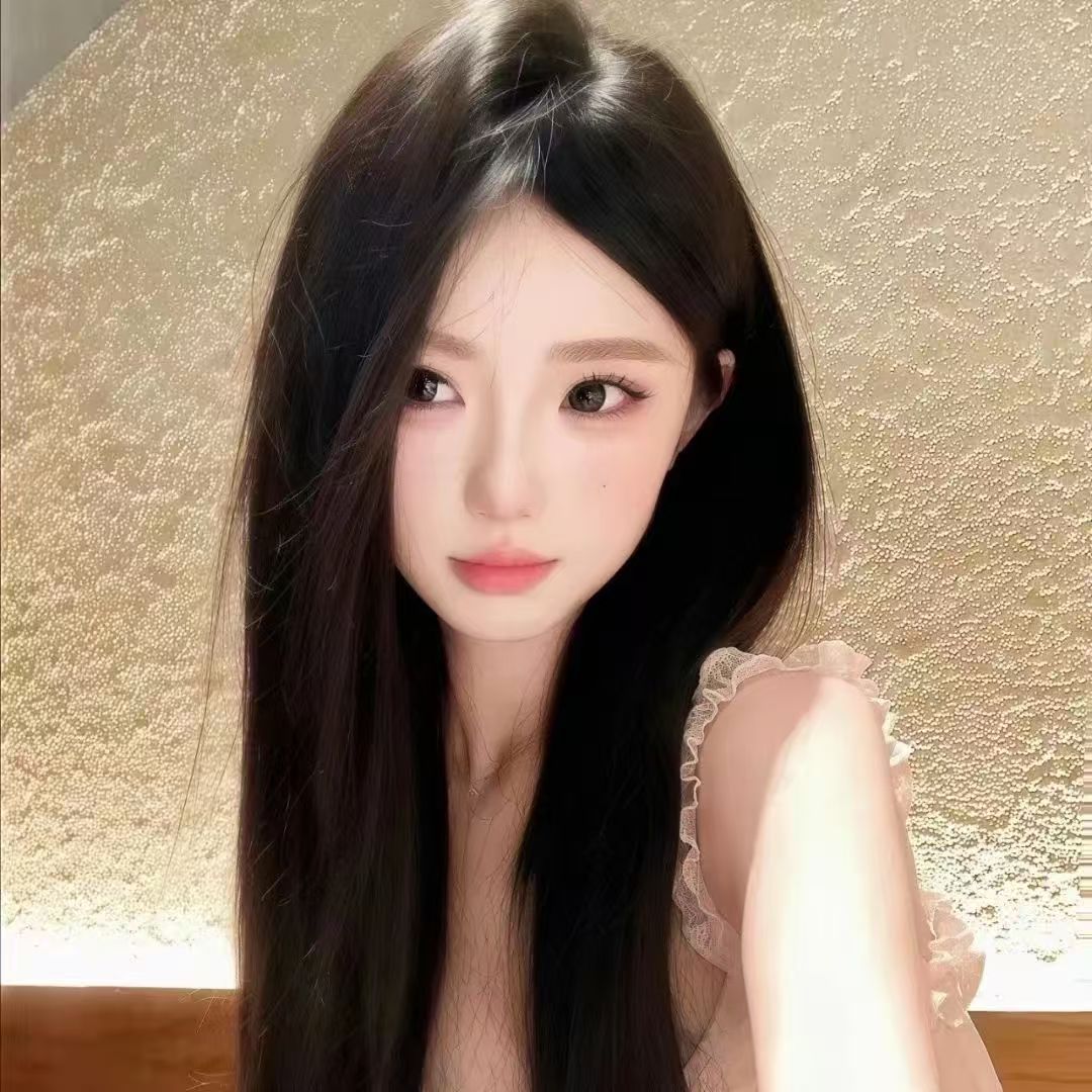 陪玩妹子妮蔻³²⁰的照片1