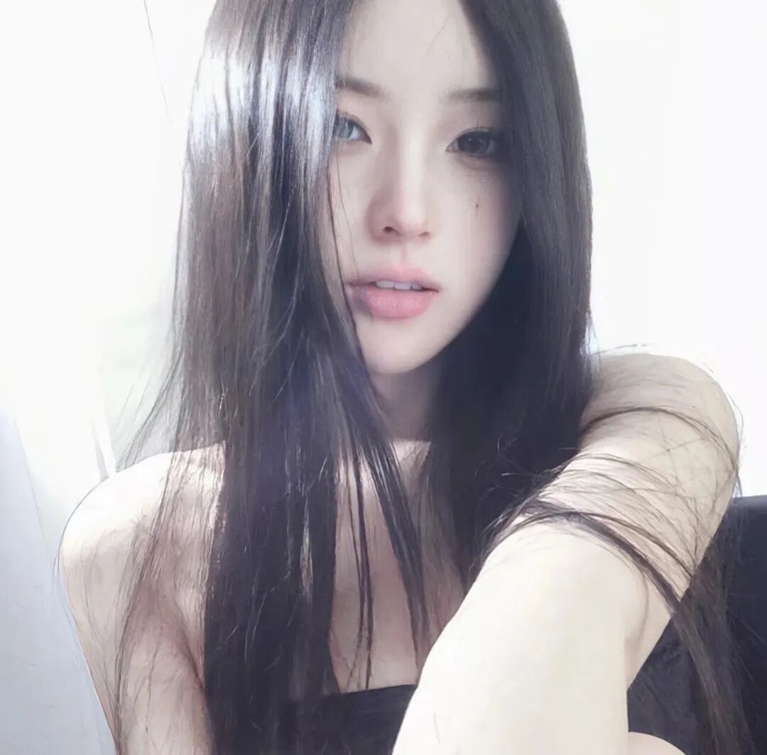 陪玩妹子脆弱的皇帝的照片1