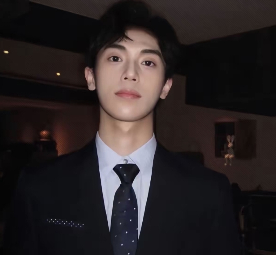 陪玩妹子吴线网的照片1