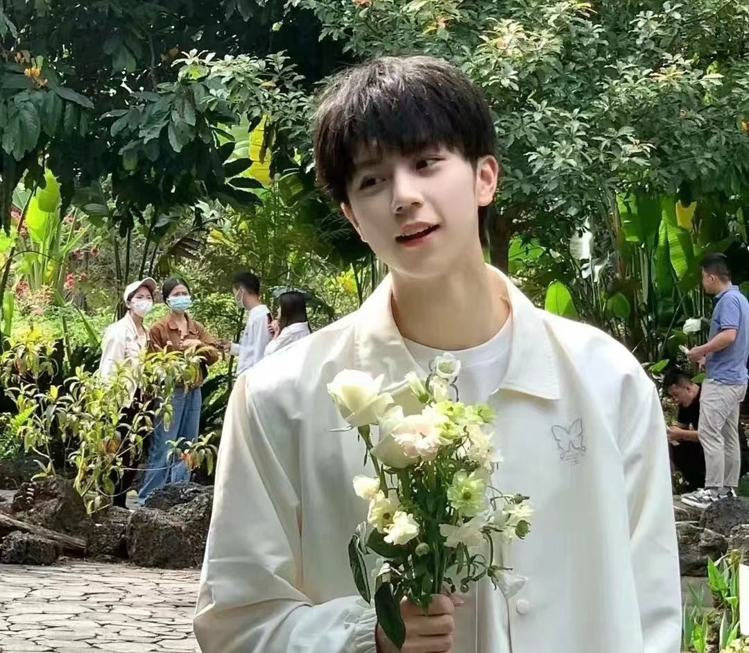 陪玩妹子归零～的照片1