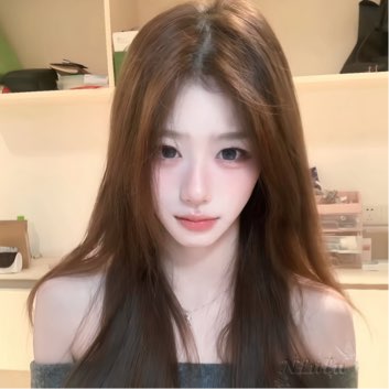 陪玩妹子山奈`的照片1