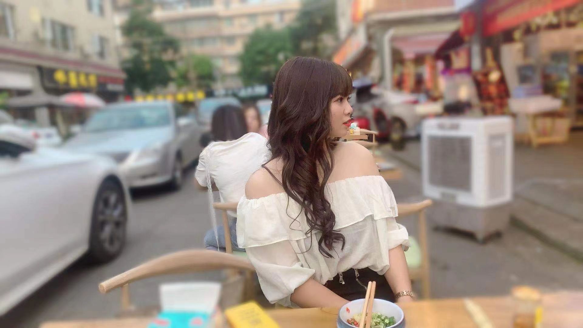 陪玩妹子成都妹儿的照片5
