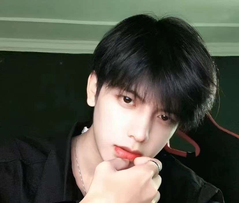 陪玩妹子常凯申的照片1