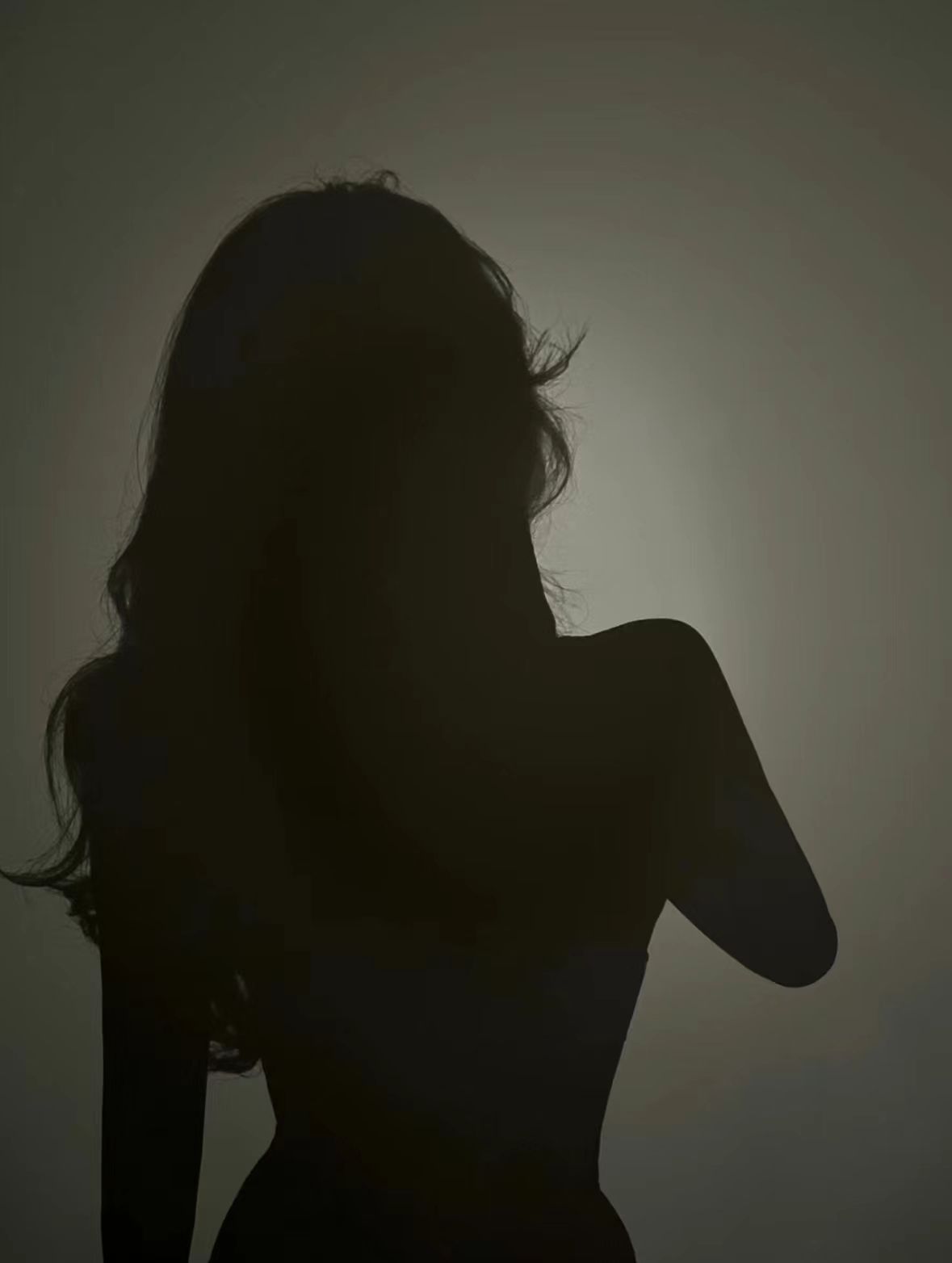 陪玩妹子LR•月色的照片1