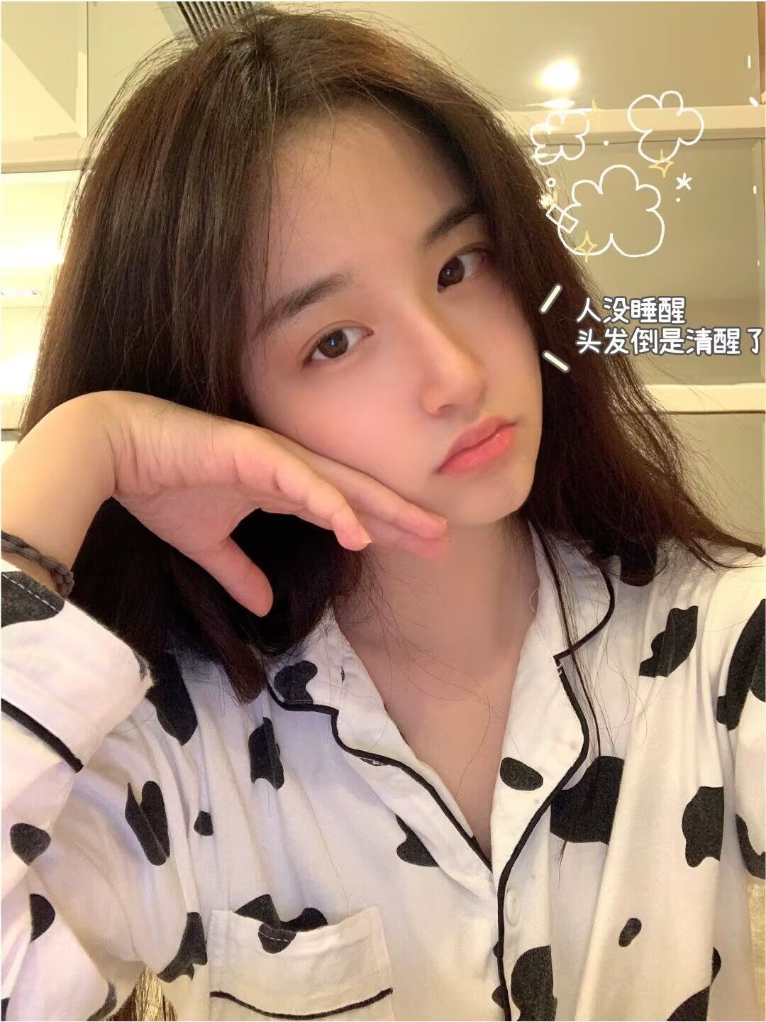 陪玩妹子饱饱电竞女神的照片6