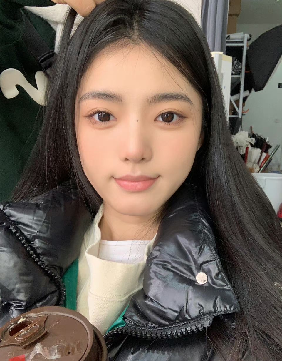 陪玩妹子小迷糊呀的照片3