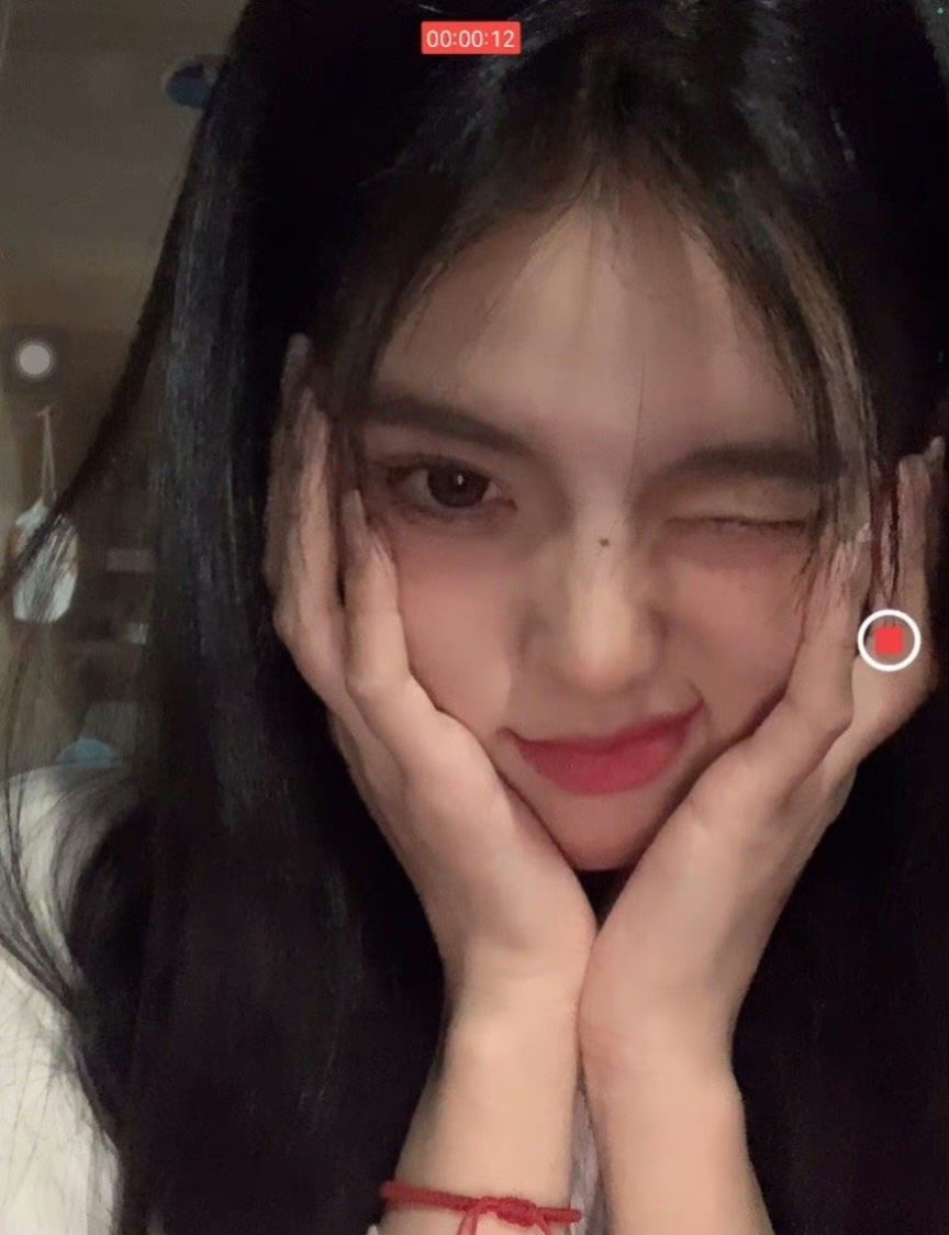 陪玩妹子小迷糊呀的照片2