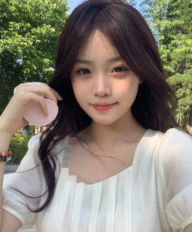 不高兴的小包陪玩