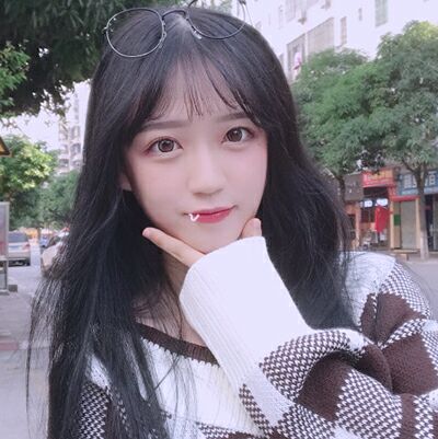 陪玩妹子余月暴富的照片2