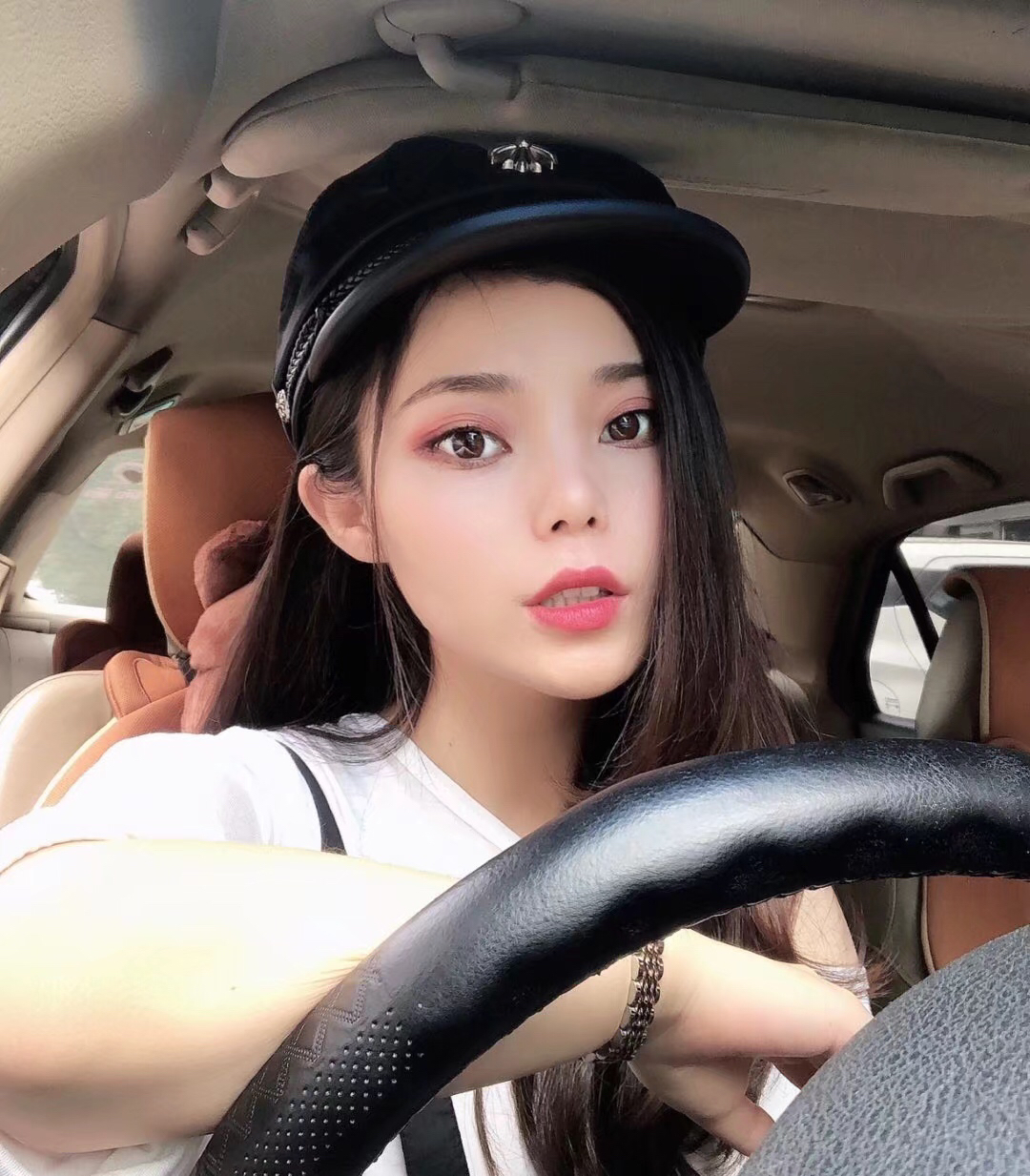 陪玩妹子じℳ笨笨：lol的照片2