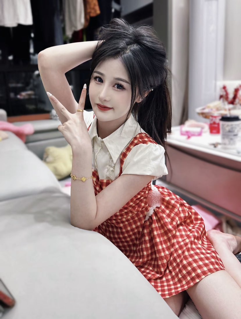 陪玩妹子溪妹温柔话多的照片4