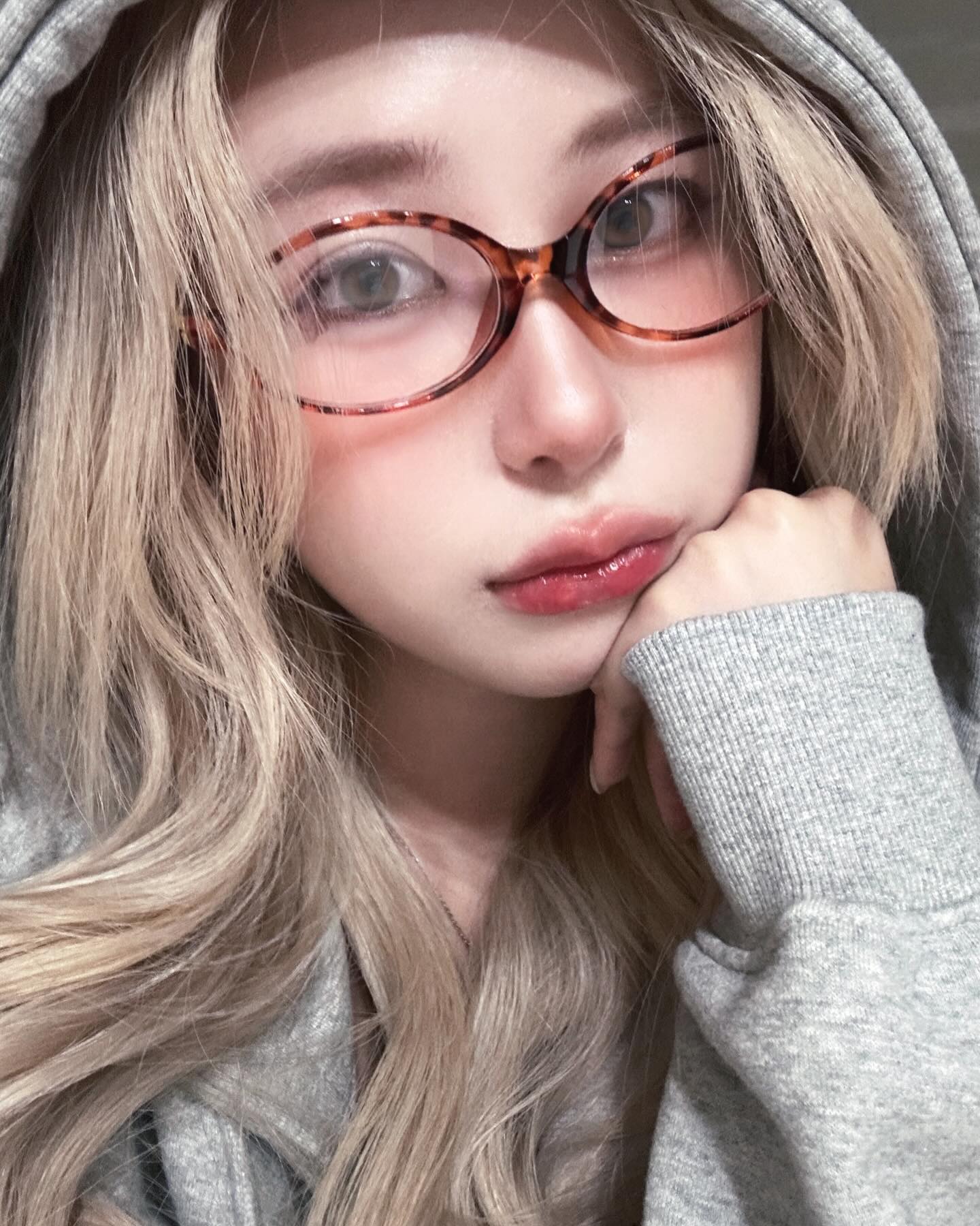 陪玩妹子小君甜蜜蜜的照片1