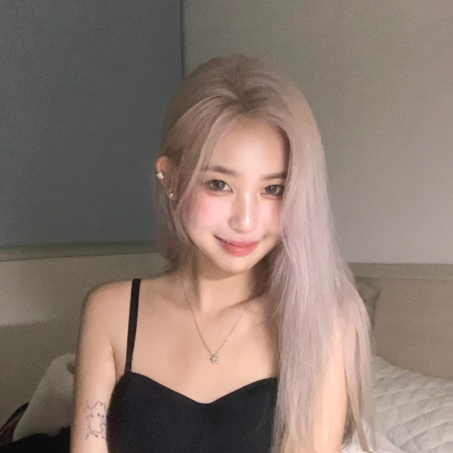 陪玩妹子小君甜蜜蜜的照片4