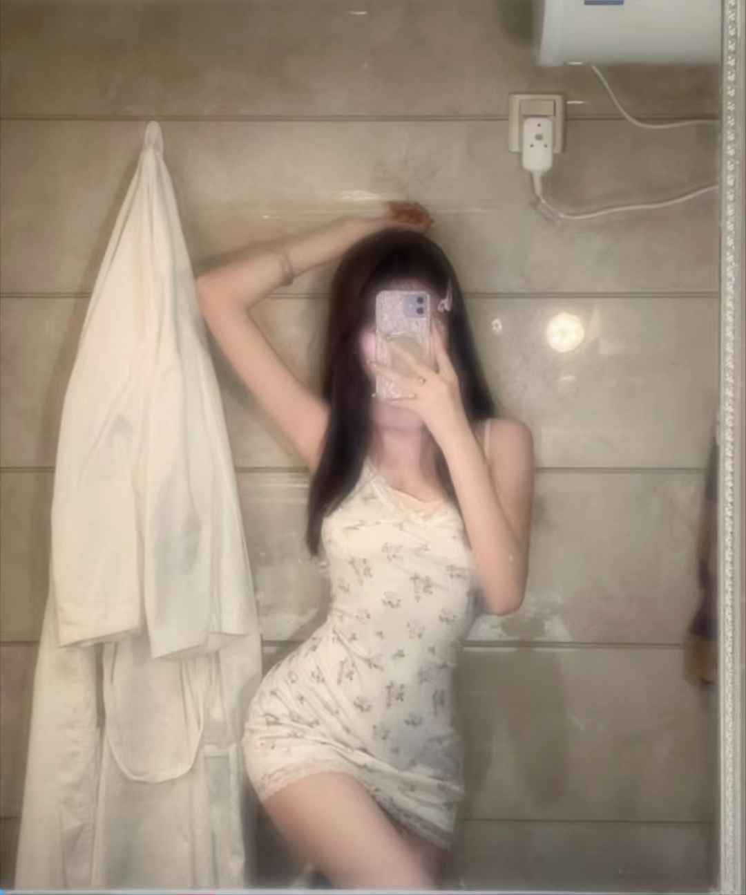 陪玩妹子小美眉ಡωಡ的照片1
