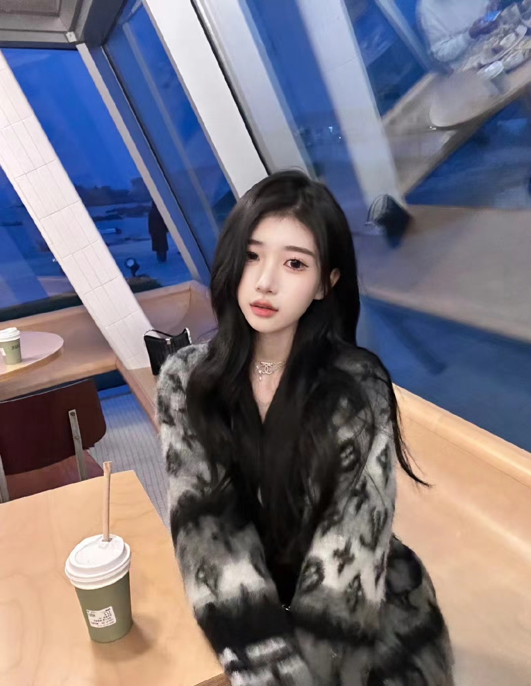 陪玩妹子瑶一瑶妹妹的照片3