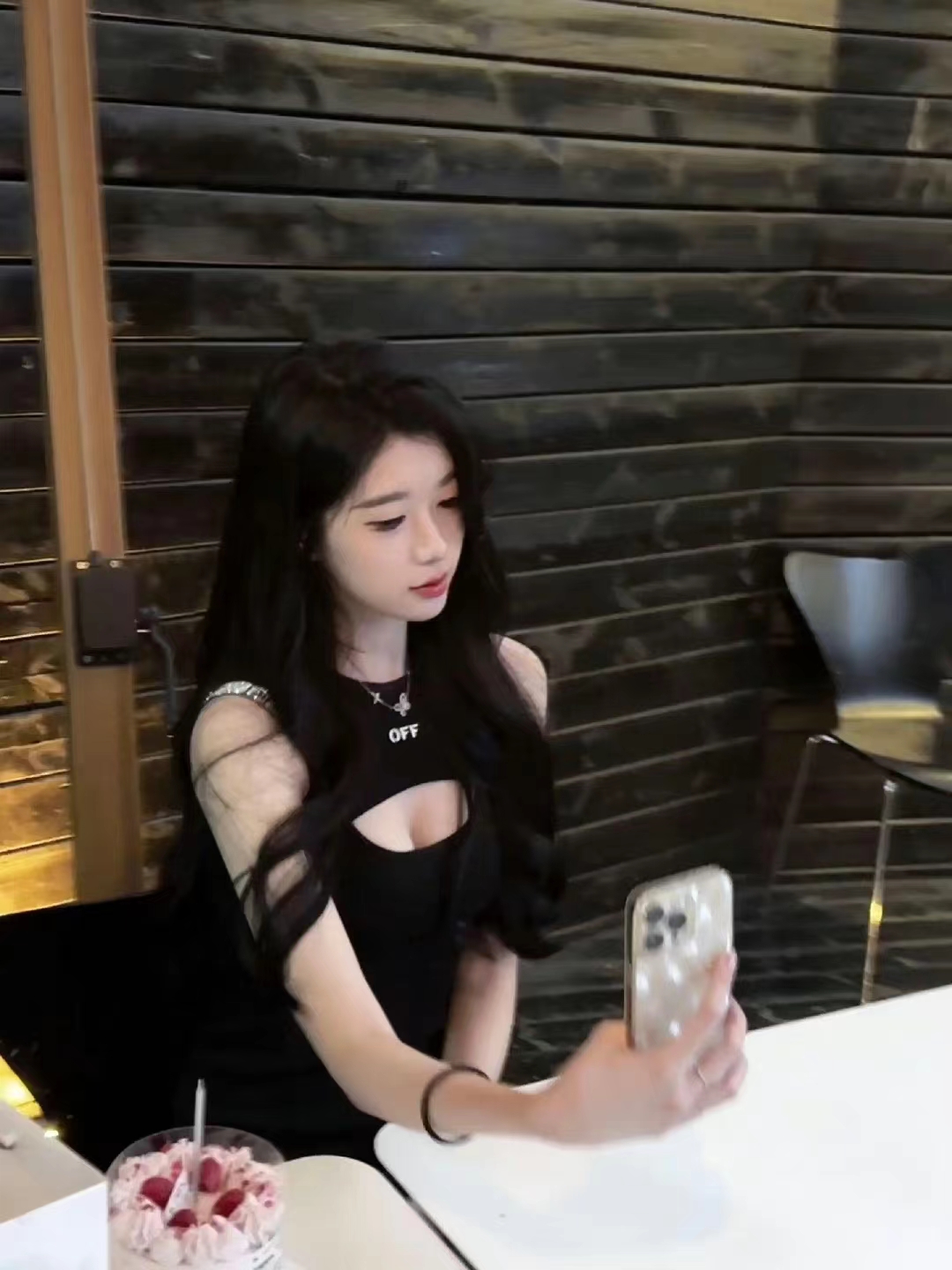陪玩妹子瑶一瑶妹妹的照片2