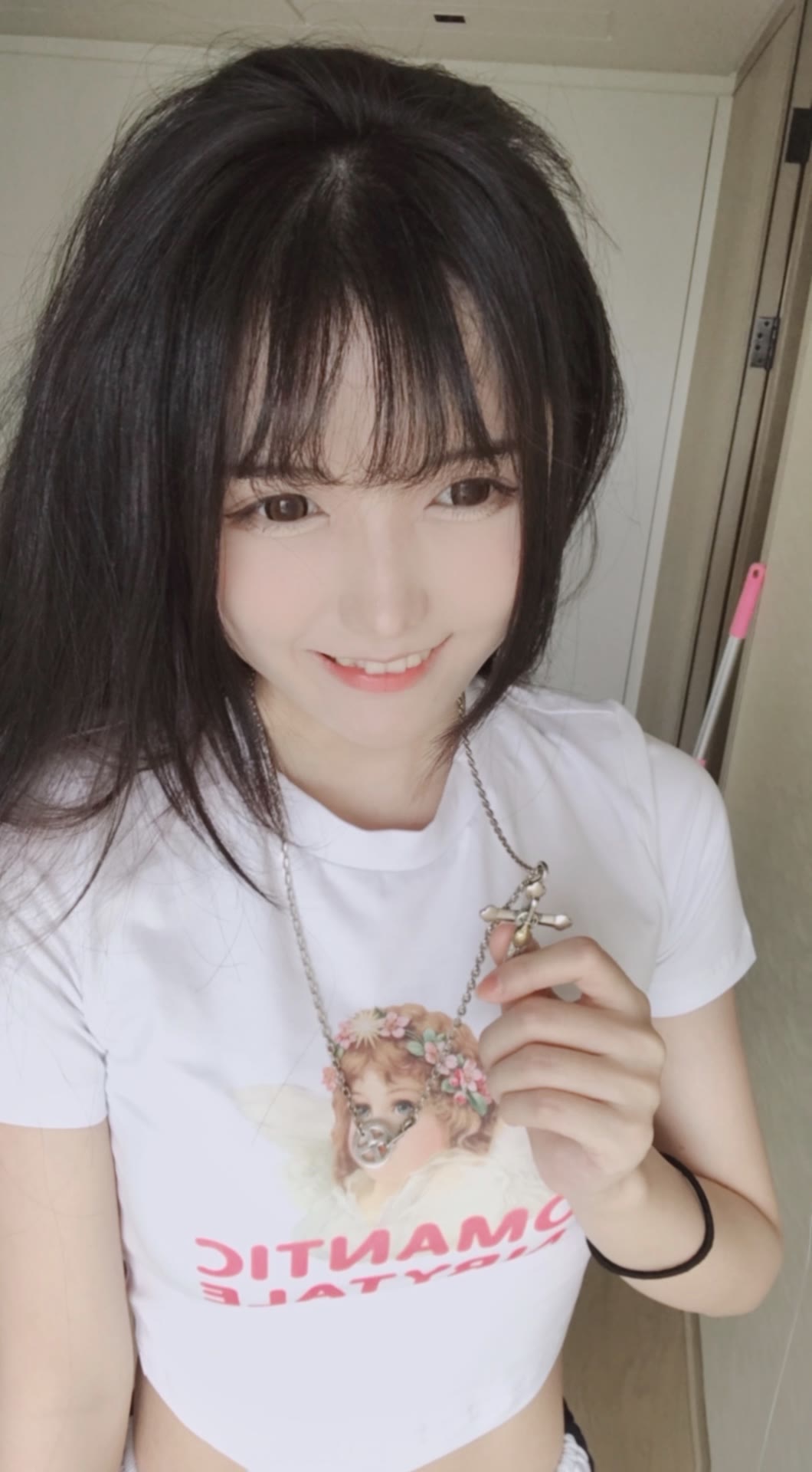 陪玩妹子啵啵爱接娱乐的照片2