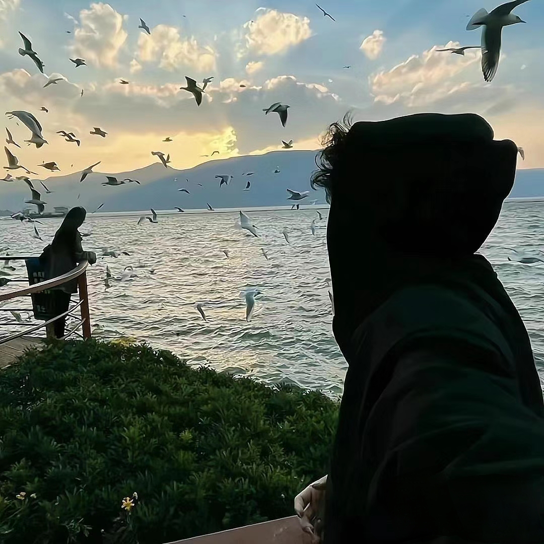 陪玩妹子隐官的照片3