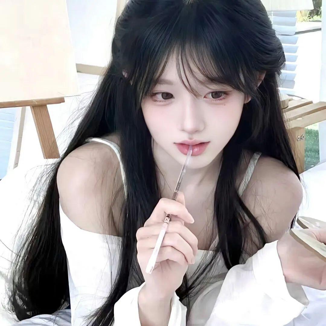 陪玩妹子小鱼爱吃鱼干的照片1