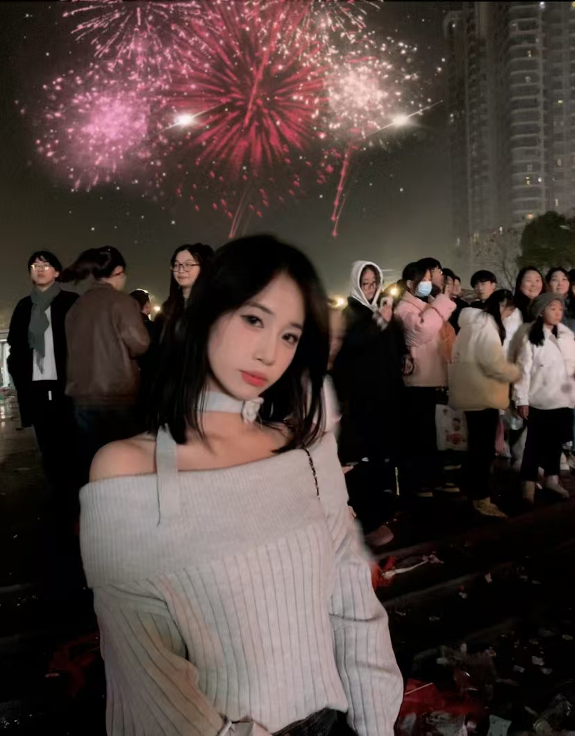 陪玩妹子装晕了别打我的照片2
