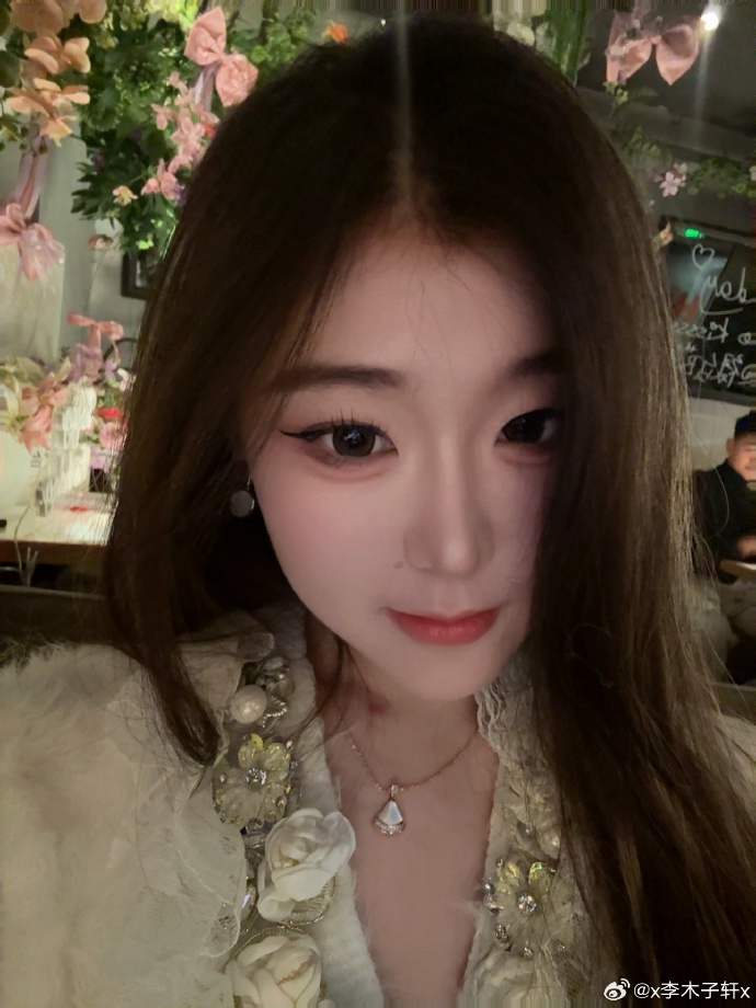 陪玩妹子Ain_淼的照片4