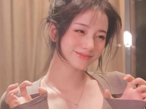 陪玩妹子果果（甜御）的照片1