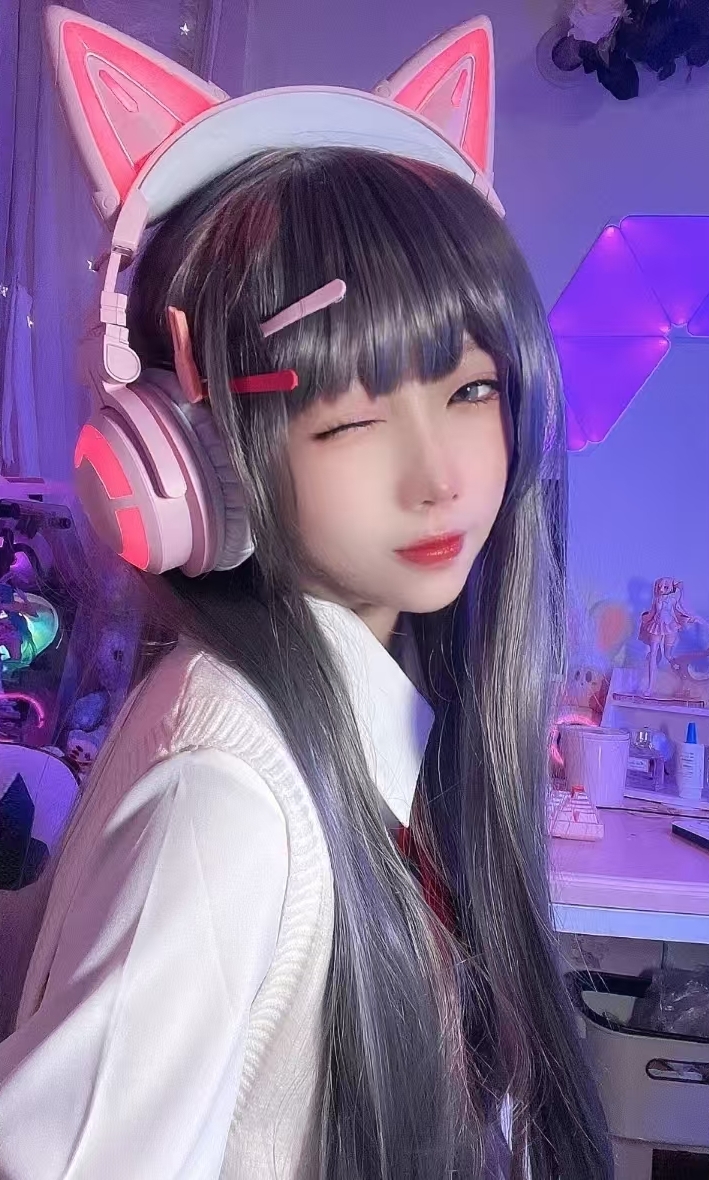 陪玩妹子暖情LOL铲铲的照片3