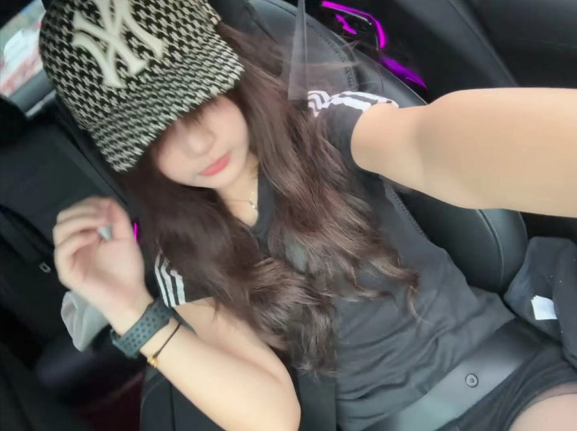 陪玩妹子寻水鱼的照片3