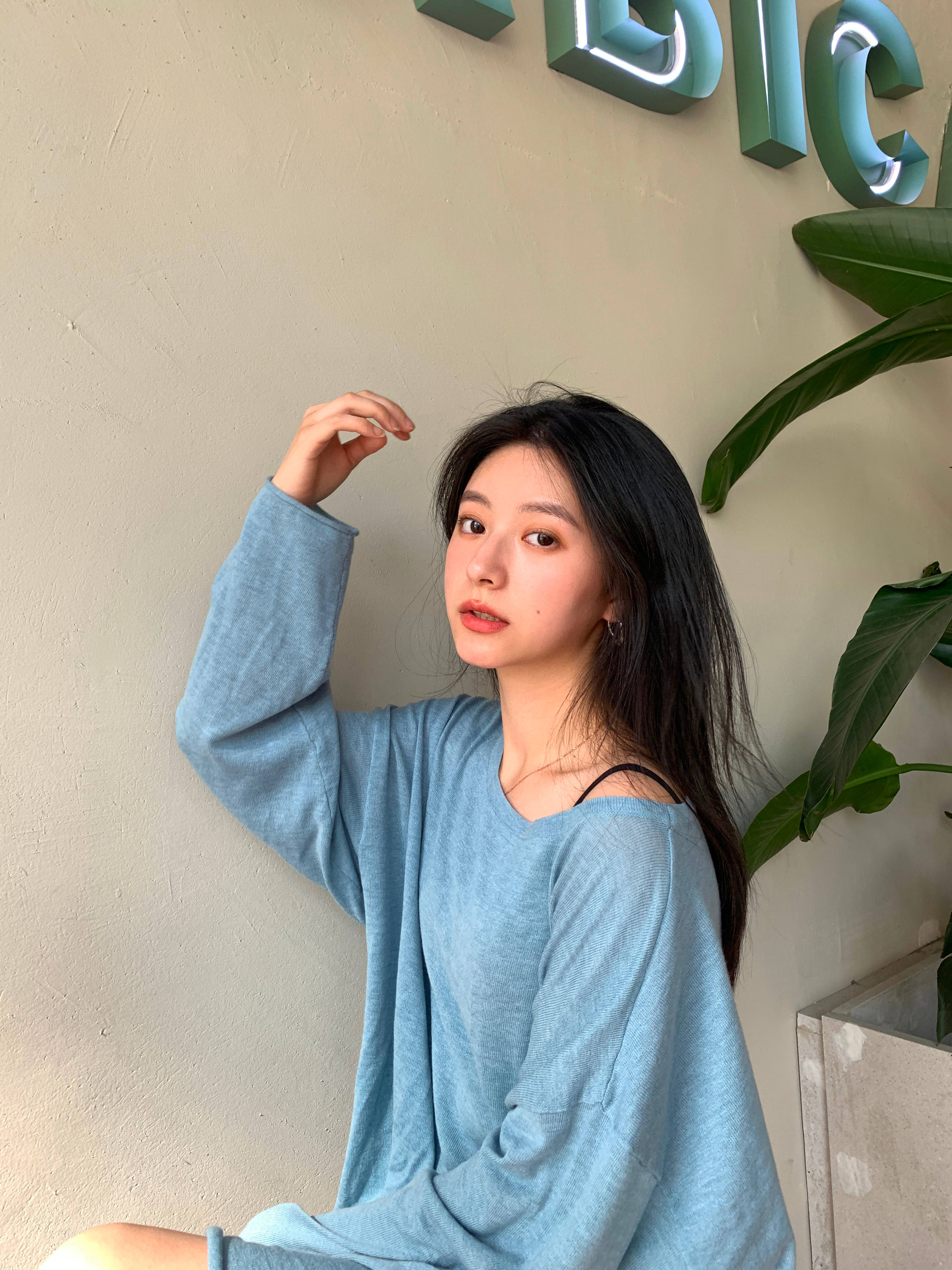 陪玩妹子潇潇落雨的照片3