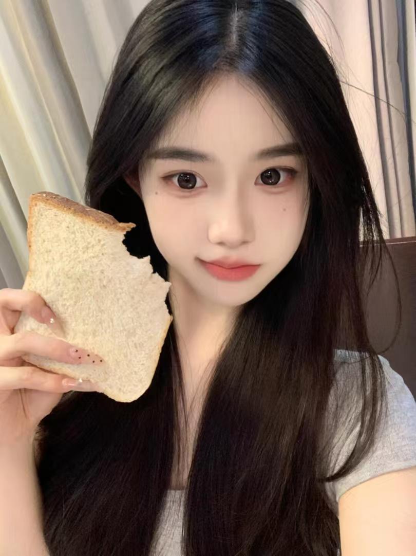 陪玩妹子糕手瑶瑶的照片3