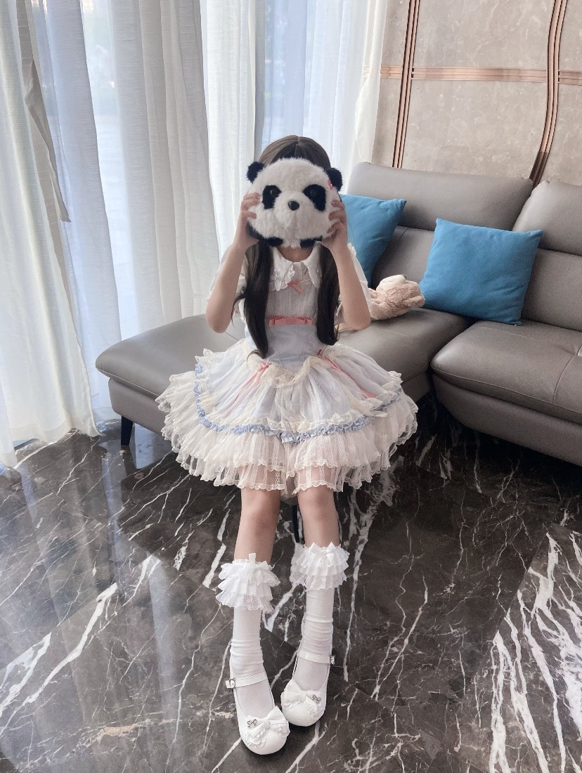 陪玩妹子小小不小的照片3