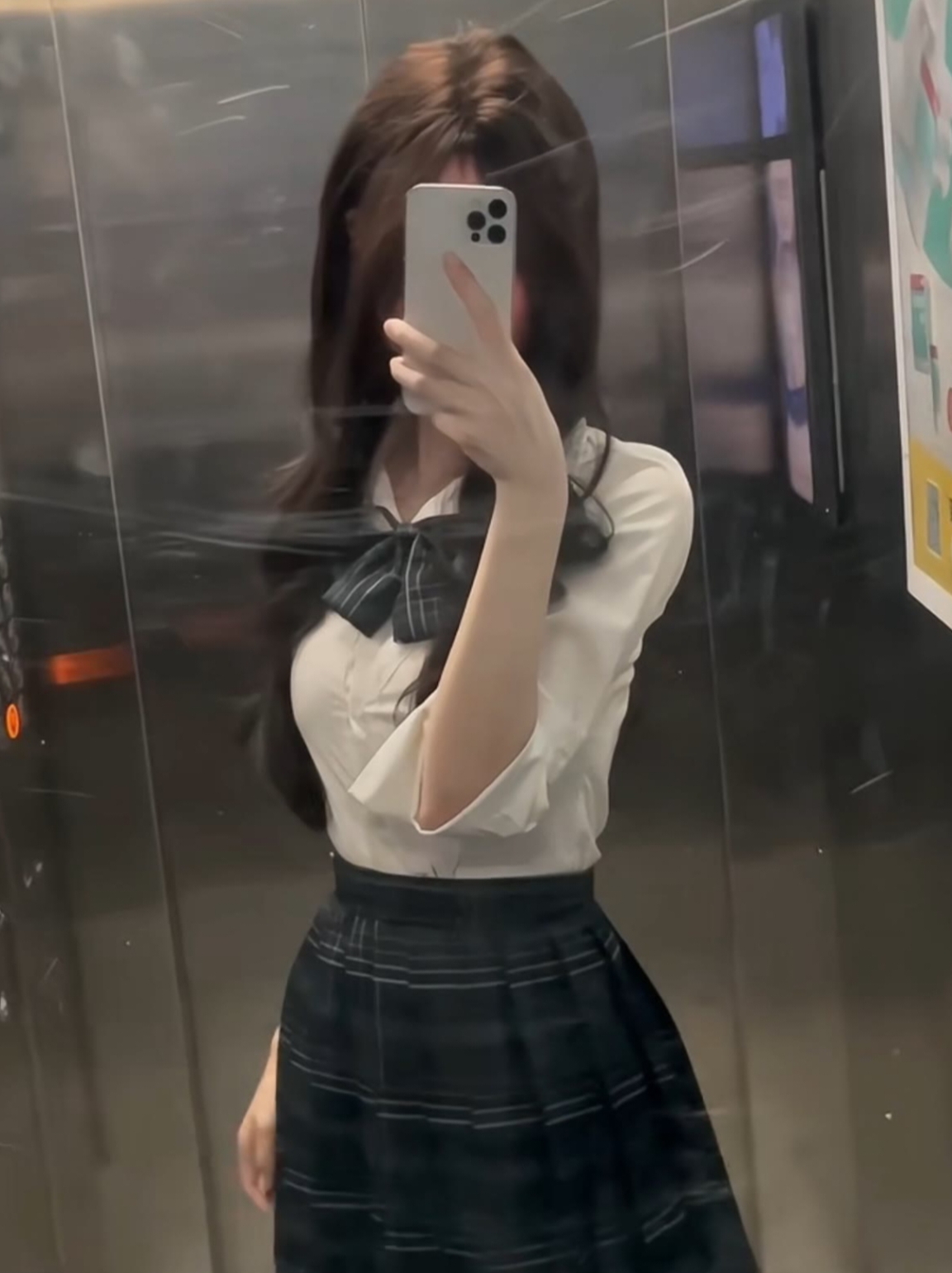 陪玩妹子依依很奈斯的照片3