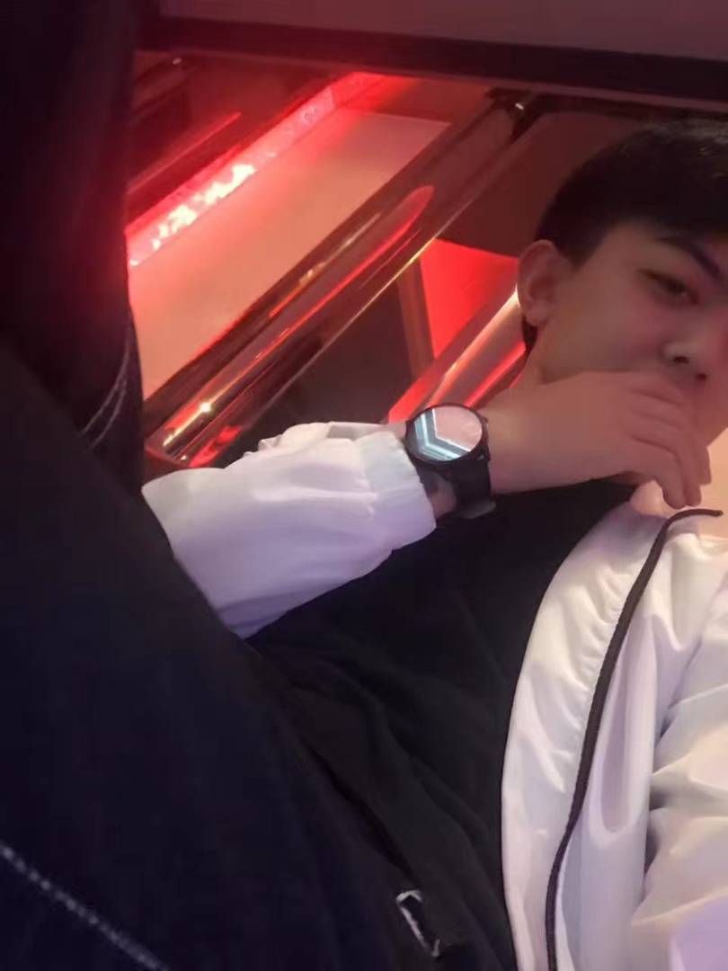 陪玩妹子南南最帅的照片1