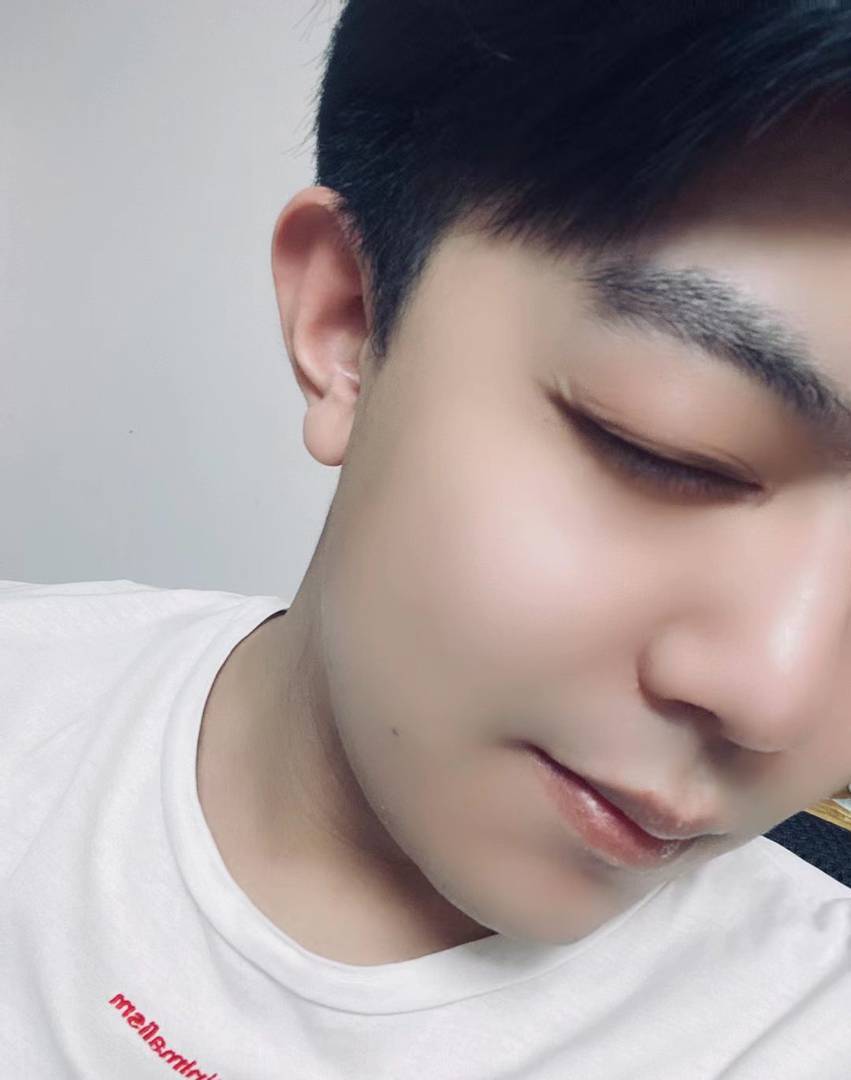 陪玩妹子南南最帅的照片2