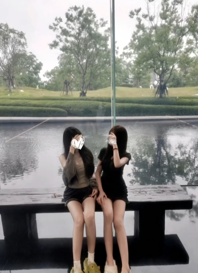 陪玩妹子迷倒一亿个帅哥的照片1